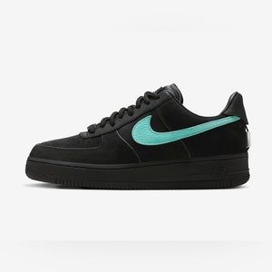 Nike Air Force 1 Low
Tiffany & Co. 1837